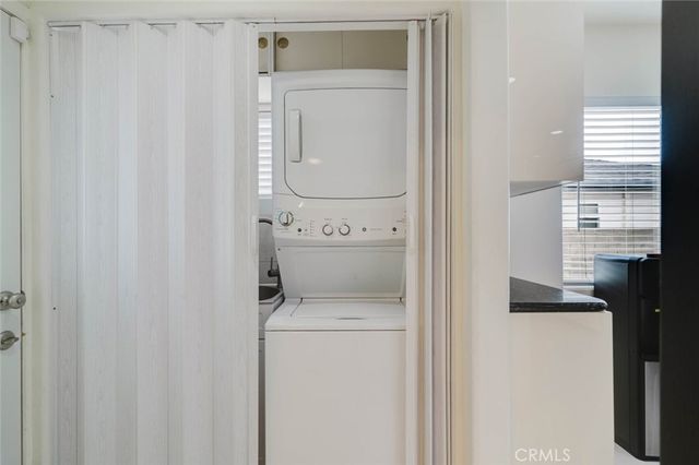 6620 Costello Avenue, Van Nuys, CA 91405