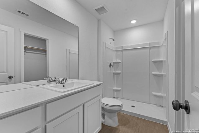 7318 Brownleaf Dr, San Antonio, TX 78227