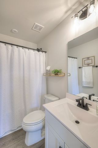 2013 Walnut Ln, Gallatin, TN 37066
