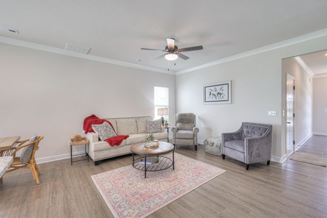 2013 Walnut Ln, Gallatin, TN 37066