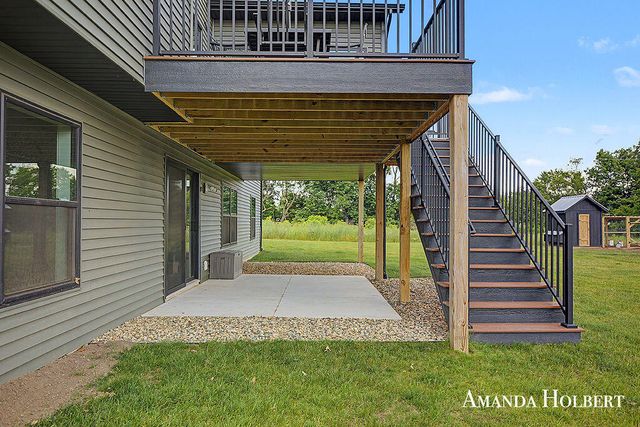 11364 Stout Avenue NE, Rockford, MI 49341
