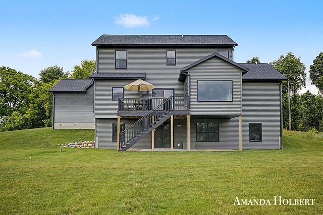 11364 Stout Avenue NE, Rockford, MI 49341