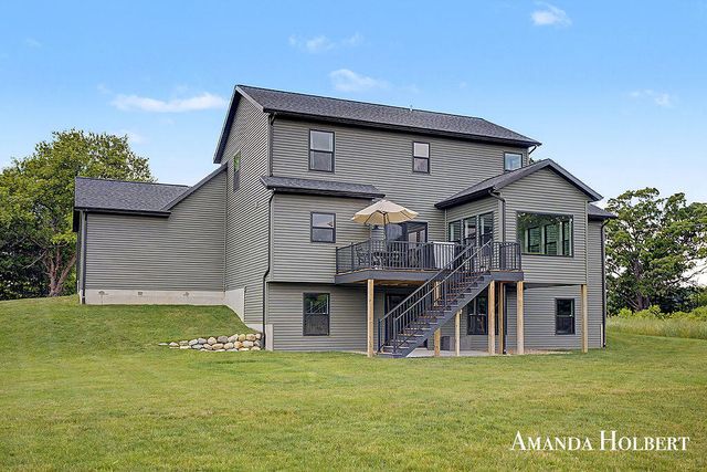 11364 Stout Avenue NE, Rockford, MI 49341
