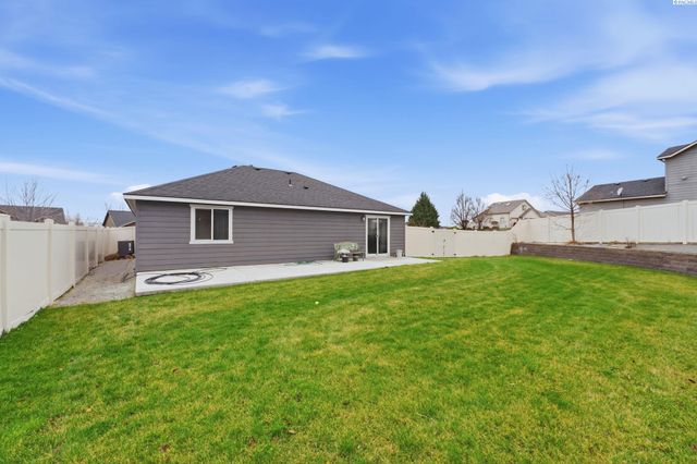 6101 Turf Paradise Dr., Pasco, WA 99301