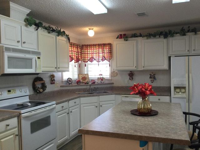 24 Golf Drive, Port St. Lucie, FL 34952