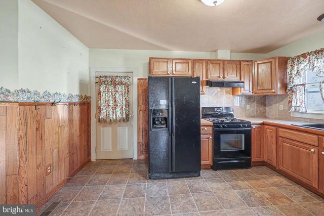 1029 4TH AVE, Harrisburg, PA 17113