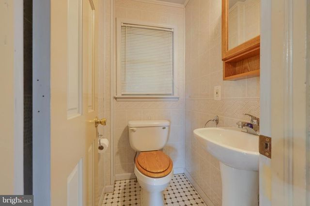 1029 4TH AVE, Harrisburg, PA 17113