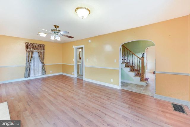 1029 4TH AVE, Harrisburg, PA 17113