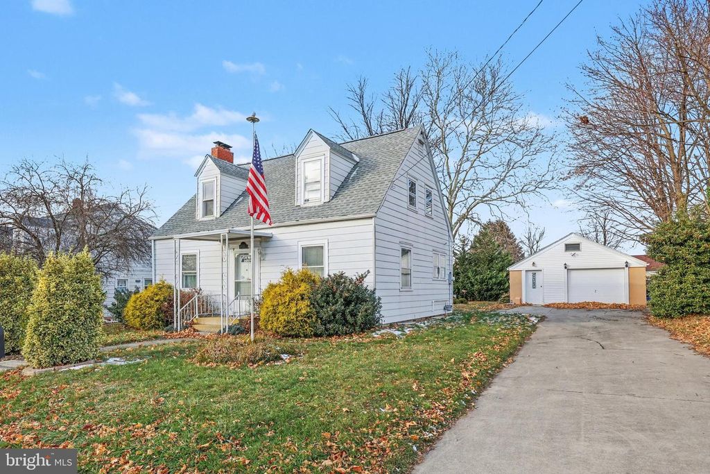 1029 4TH AVE, Harrisburg, PA 17113