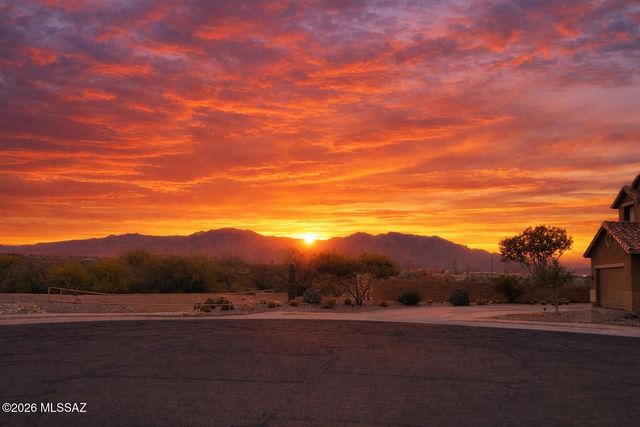 7422 W River Rim Place, Tucson, AZ 85743