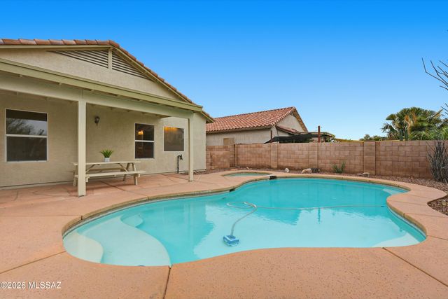 7422 W River Rim Place, Tucson, AZ 85743