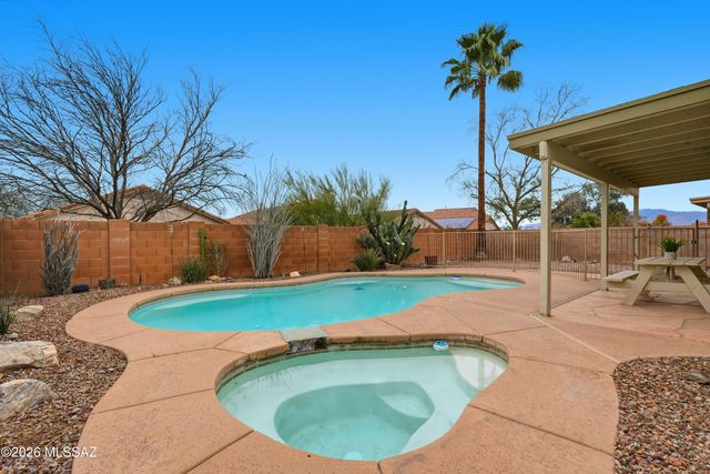 7422 W River Rim Place, Tucson, AZ 85743