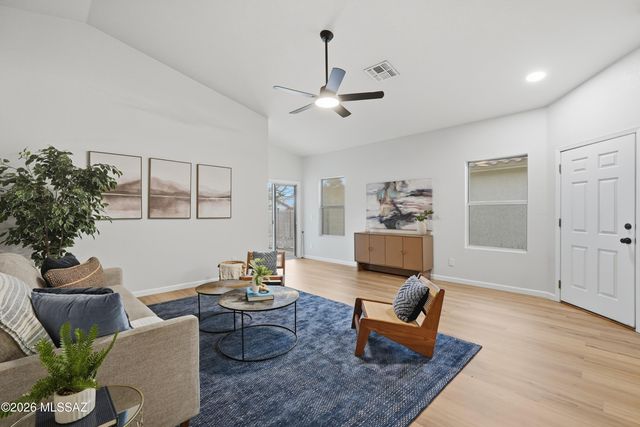 7422 W River Rim Place, Tucson, AZ 85743