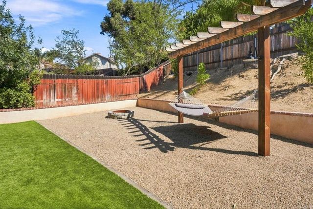 23886 Red Clover Circle, Murrieta, CA 92562