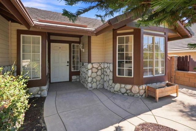23886 Red Clover Circle, Murrieta, CA 92562