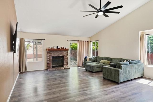 23886 Red Clover Circle, Murrieta, CA 92562