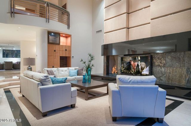 4550 E FOOTHILL Drive, Paradise Valley, AZ 85253