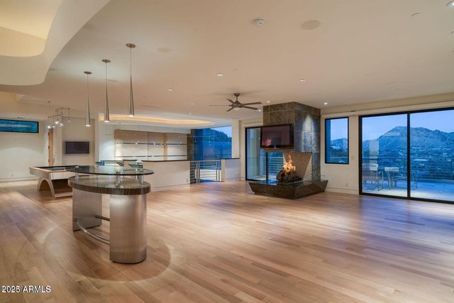 4550 E FOOTHILL Drive, Paradise Valley, AZ 85253