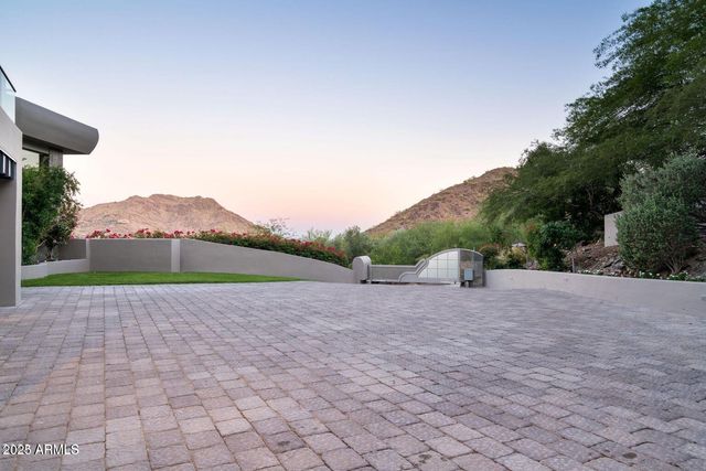 4550 E FOOTHILL Drive, Paradise Valley, AZ 85253