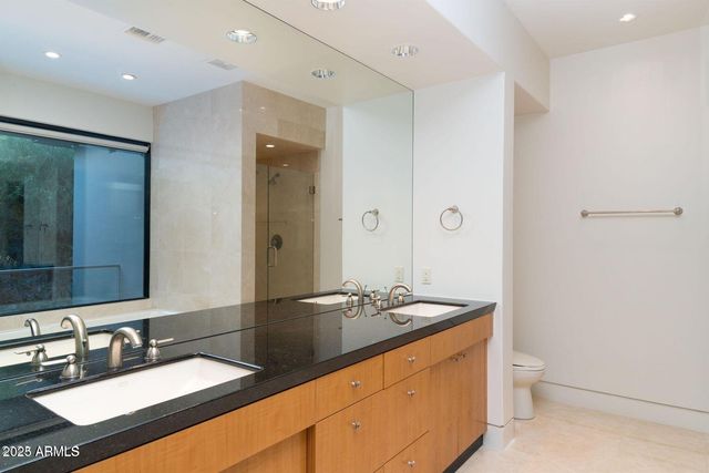 4550 E FOOTHILL Drive, Paradise Valley, AZ 85253