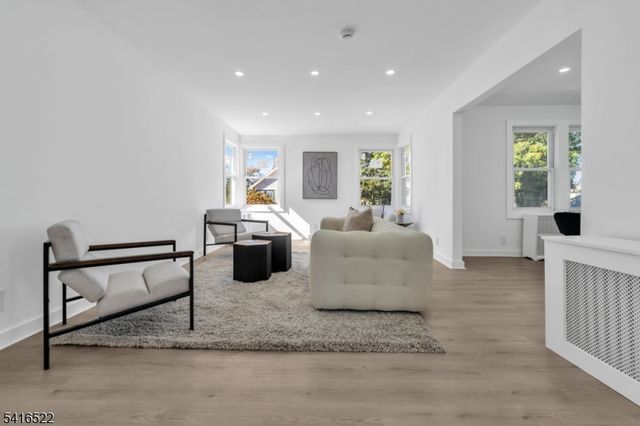 288 Harrison St, Nutley Twp., NJ 07110