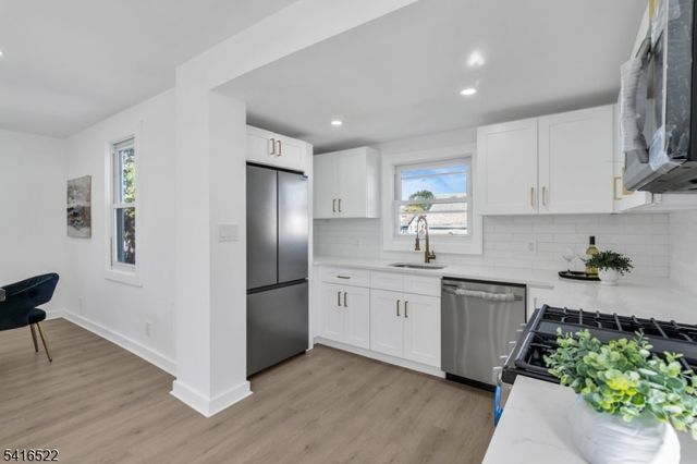 288 Harrison St, Nutley Twp., NJ 07110