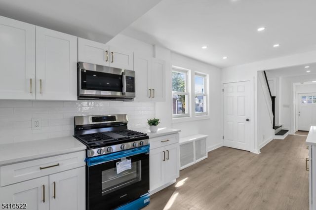 288 Harrison St, Nutley Twp., NJ 07110