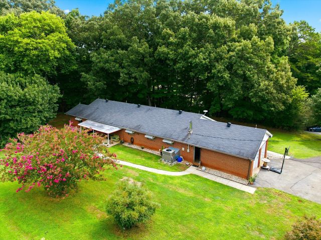 3864 U.S. 11, Riceville, TN 37370