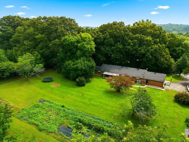 3864 U.S. 11, Riceville, TN 37370