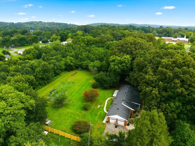3864 U.S. 11, Riceville, TN 37370