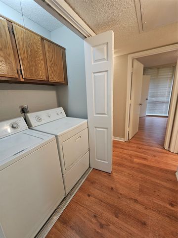 7522 Holly Hill Drive 44F, Dallas, TX 75231