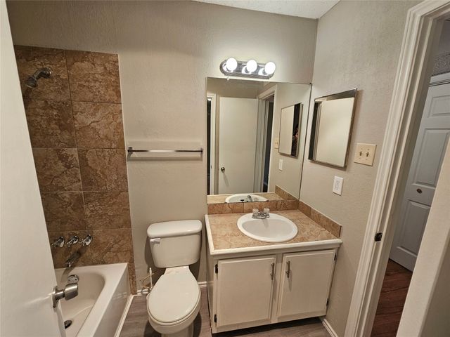 7522 Holly Hill Drive 44F, Dallas, TX 75231