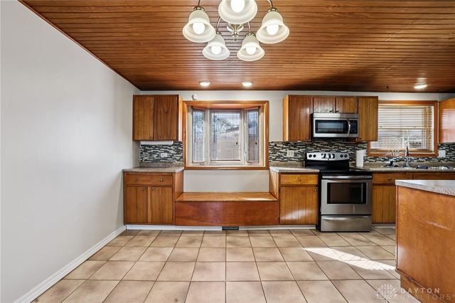 803 Albert Street, Englewood, OH 45322