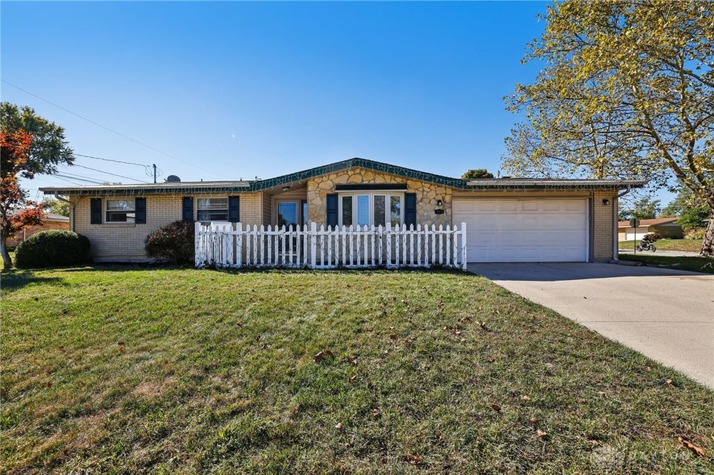 803 Albert Street, Englewood, OH 45322