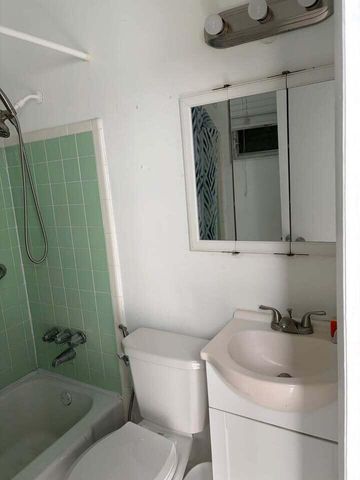 2213 LINCOLN Street 6, Hollywood, FL 33020