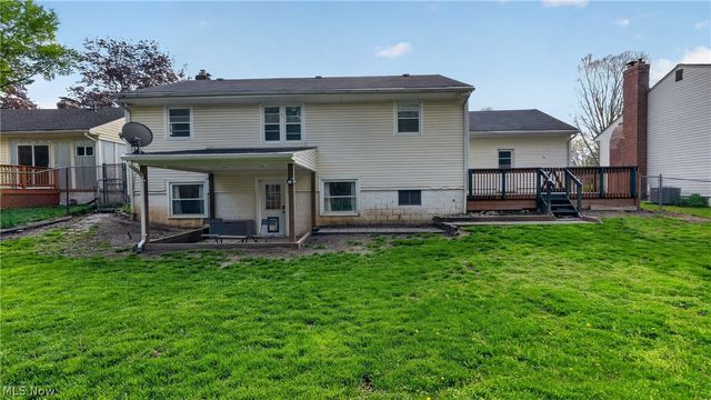 3289 Cricket Drive, Youngstown, OH 44511