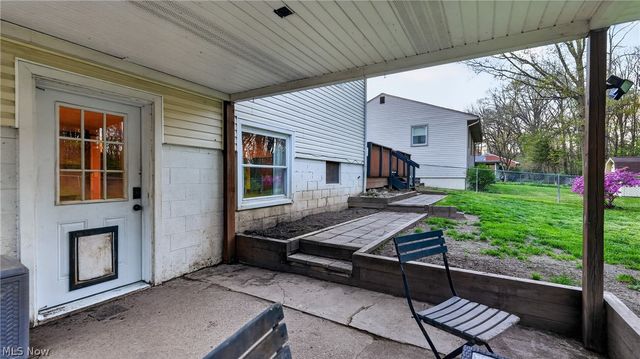 3289 Cricket Drive, Youngstown, OH 44511