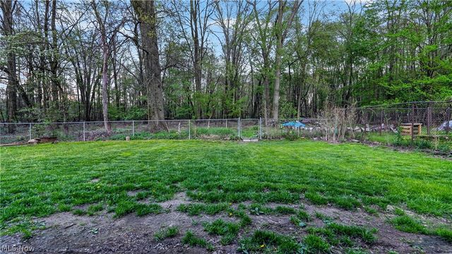 3289 Cricket Drive, Youngstown, OH 44511