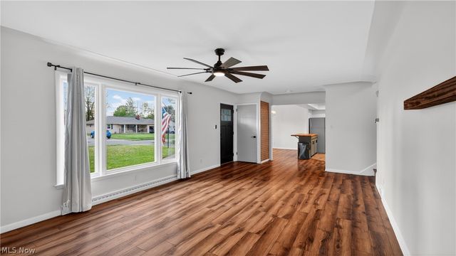 3289 Cricket Drive, Youngstown, OH 44511