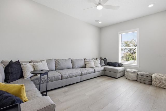 9665 SE 61ST TERRACE, Belleview, FL 34420