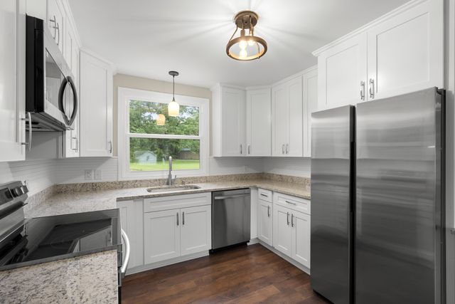 506 Carman Ave, New Johnsonville, TN 37134