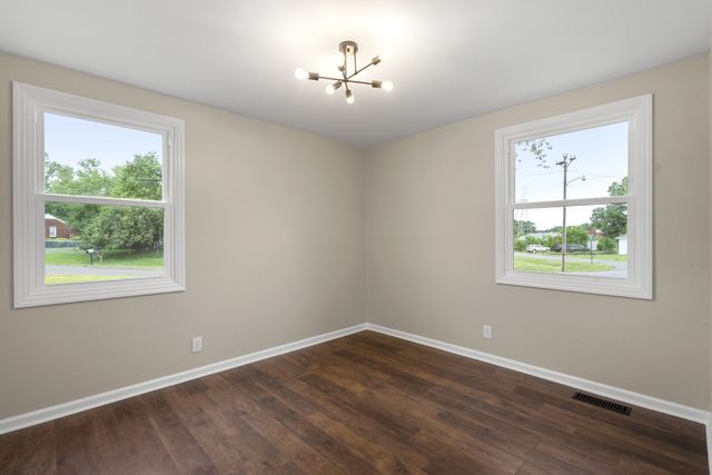 506 Carman Ave, New Johnsonville, TN 37134