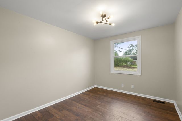 506 Carman Ave, New Johnsonville, TN 37134