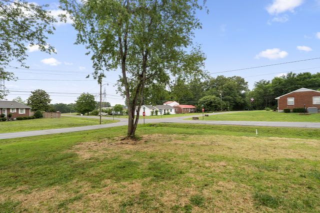 506 Carman Ave, New Johnsonville, TN 37134