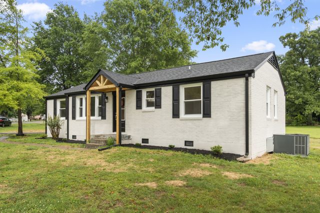 506 Carman Ave, New Johnsonville, TN 37134