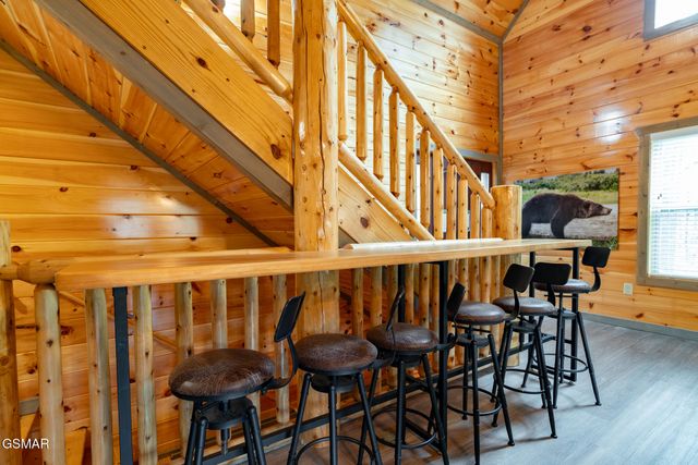 1013 Silver Poplar Lane, Sevierville, TN 37876