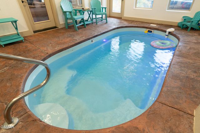 1013 Silver Poplar Lane, Sevierville, TN 37876