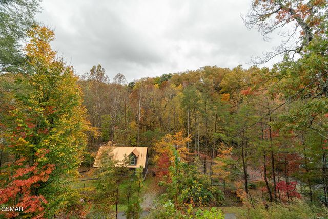 1013 Silver Poplar Lane, Sevierville, TN 37876