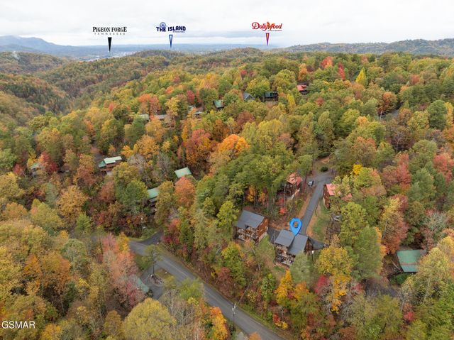 1013 Silver Poplar Lane, Sevierville, TN 37876