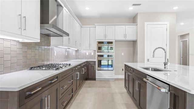 18225 CRESSWIND TERRACE, Lakewood Ranch, FL 34211